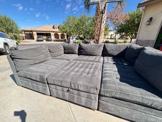 Thomasville Sectional Modular Couch - Free Delivery