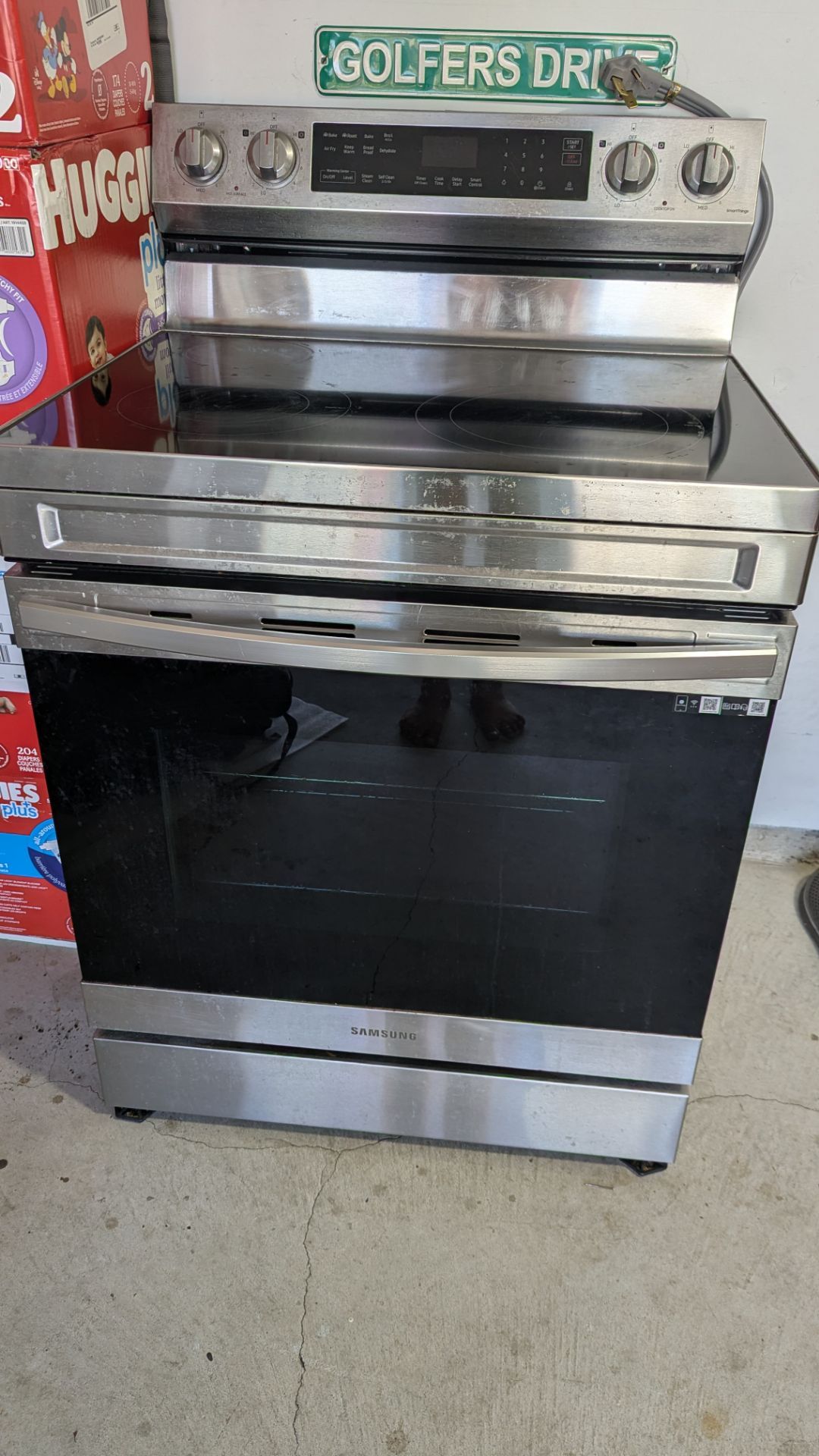 Samsung Electric Range Stove/Oven – Glass Top – Works Great – Good Condition