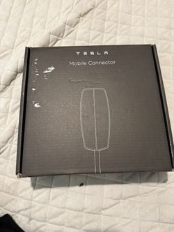 Tesla Mobile Charger