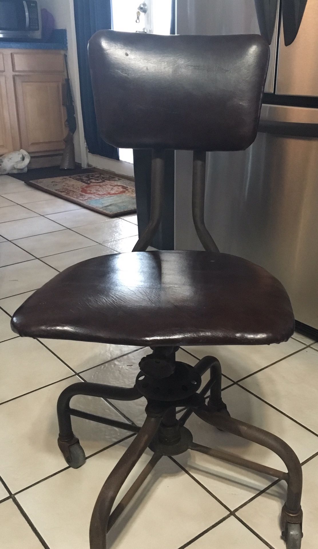 CHAIR - DESK CHAIR ANTIQUE