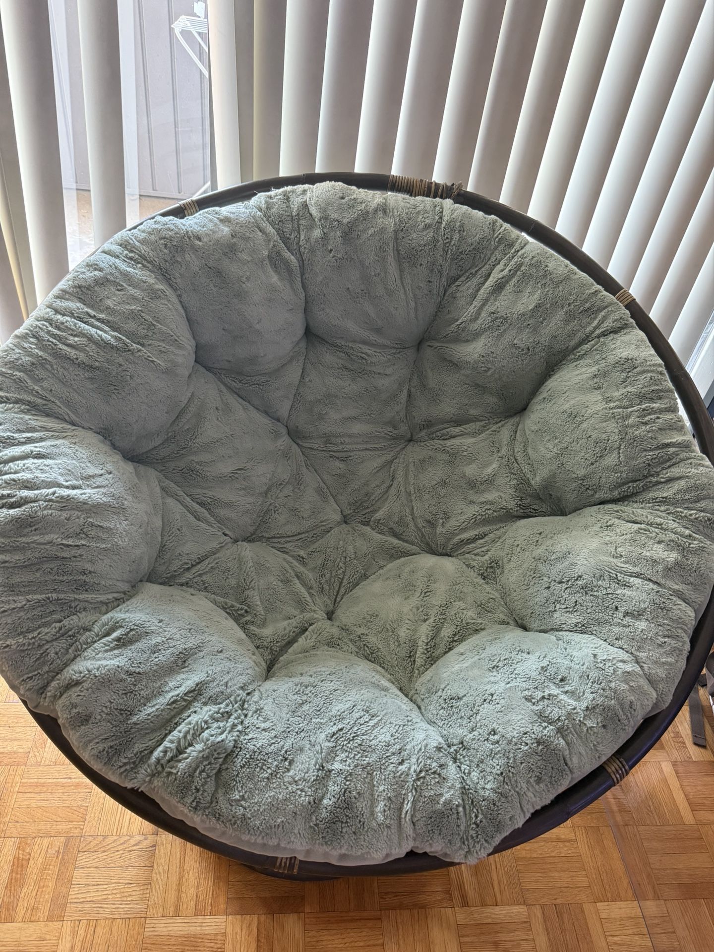 Papasan Chair
