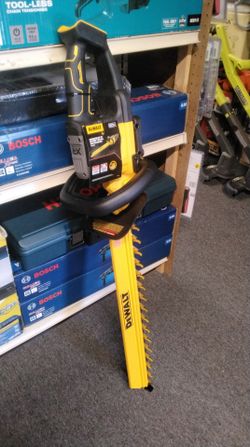 DeWalt 20V Cordless Hedge Trimmer (TOOL ONLY)