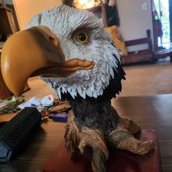 Eagle Statue 