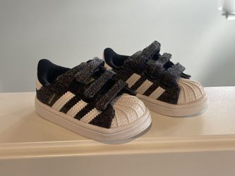 ADIDAS Baby Shoes Size 4K