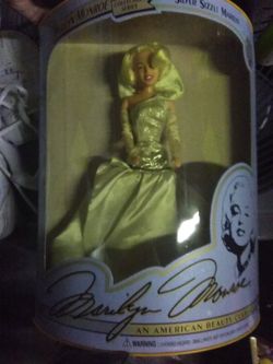 Marilyn Monroe collector doll