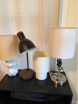 Lamp Lot W/ Lightbulbs💡$10 each