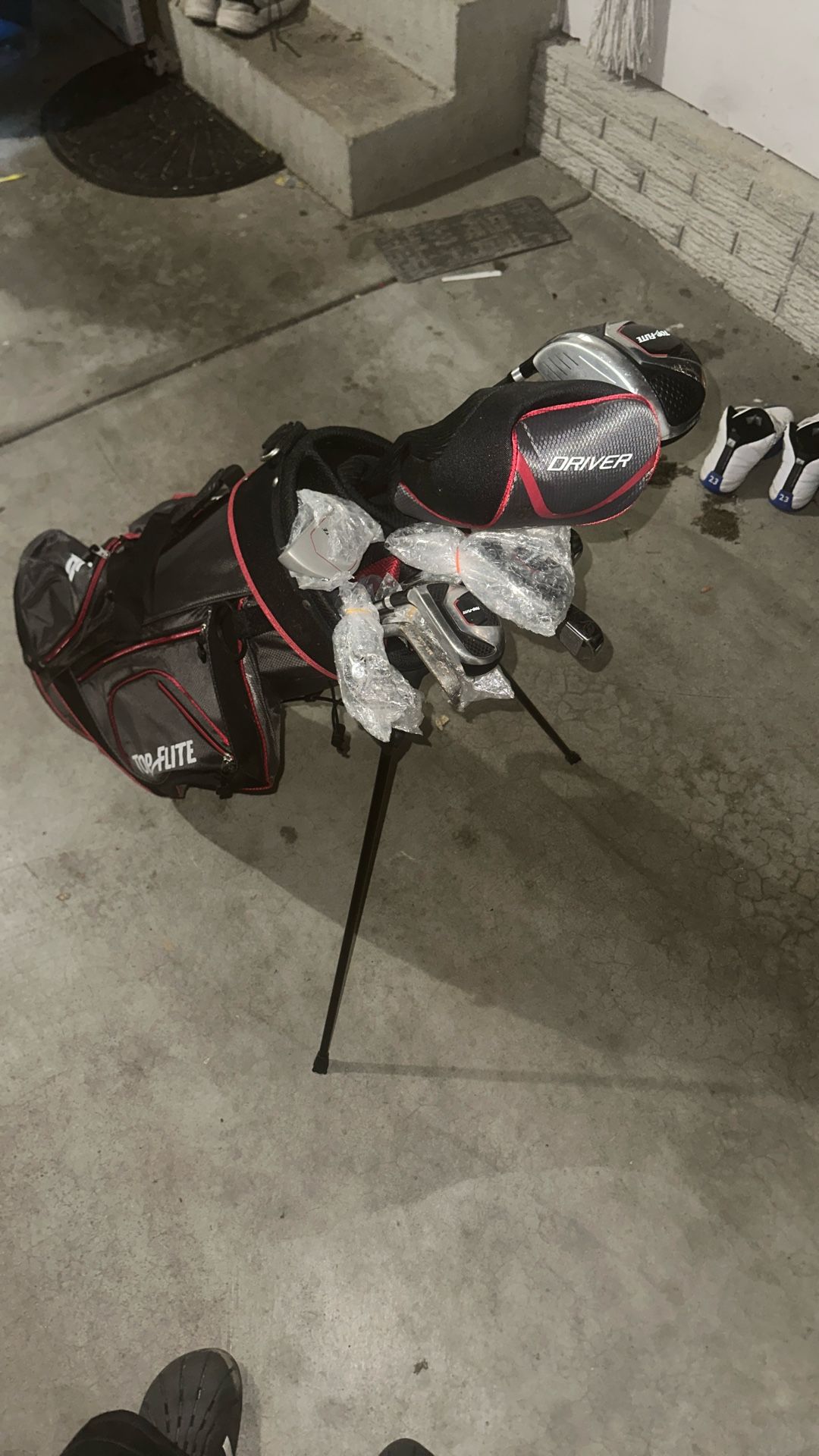 11 Set Golf Clubs Top Flite
