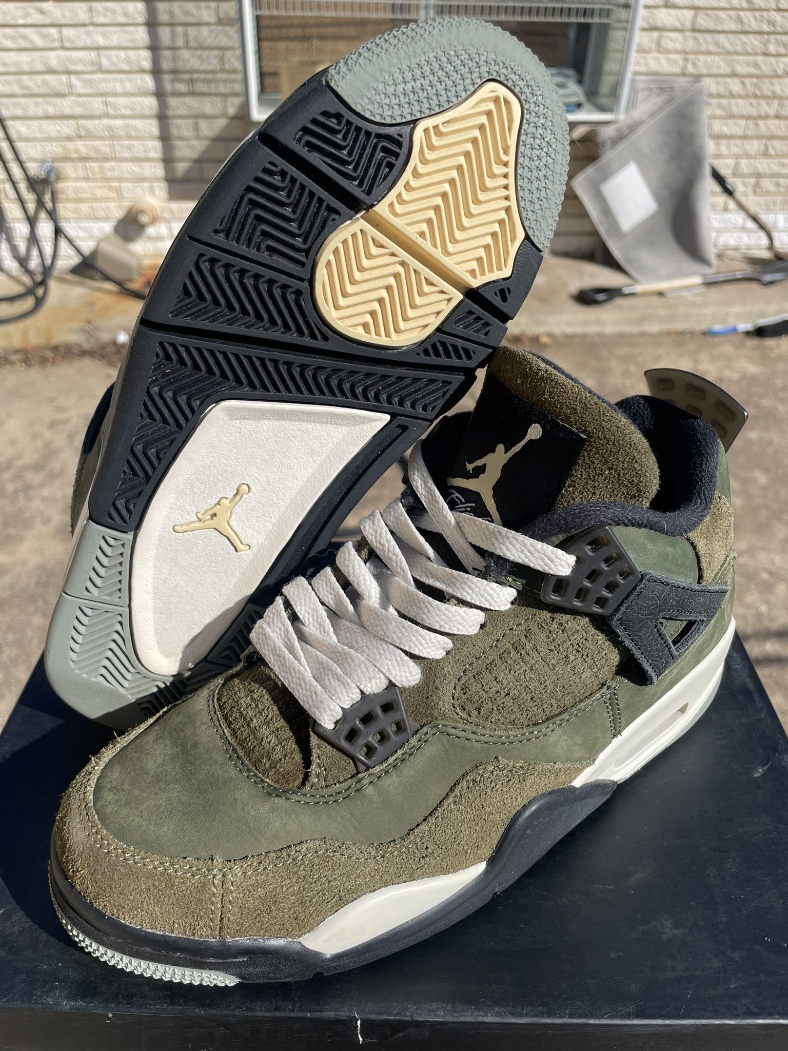 Jordan 4 Retro Craft Olive