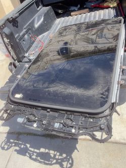RAV4 panoramic sunroof 360