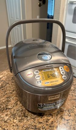 ZOJIRUSHI INDUCTION HEATING PRESSURE RICE COOKER (with a WARMER, great for PARTIES!)