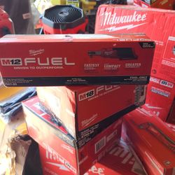 Milwaukee M12 FUEL 12-Volt Lithium-Ion Brushless Cordless High Speed 3/8 in. Ratchet (Tool-Only)