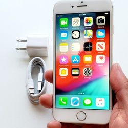iPhone 6 - UNLOCKED - Like New 