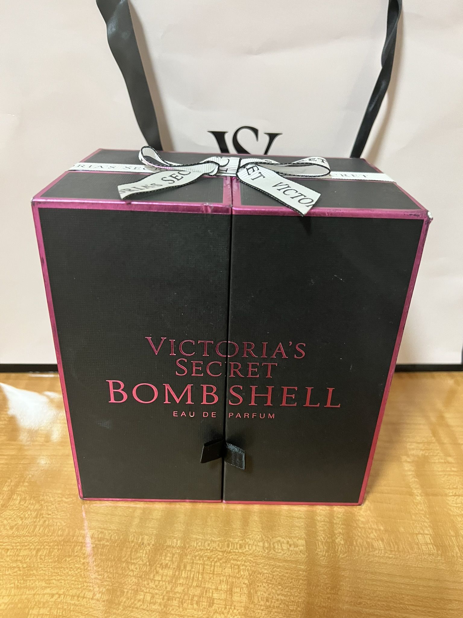 Victoria’s Secret Bombshell Gift Set