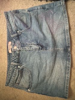 Juicy couture jean skirt (size9/29)