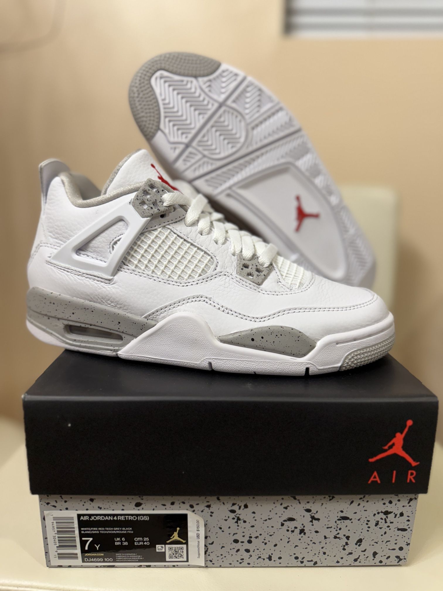 Air Jordan Retro 4 White Oreo Brand New Size 7y