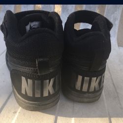 Boys Nikes