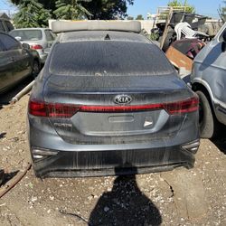 Parts Kia Forte 2020 Sedan Deck Lid Rear Bumper