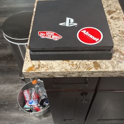 PS4 Slim 1tb