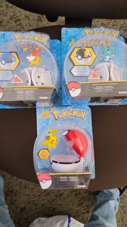 Tomy Pokemon Yellow Pikachu/Frankie & Fennekin Red/White Repeat Ball Brand toy