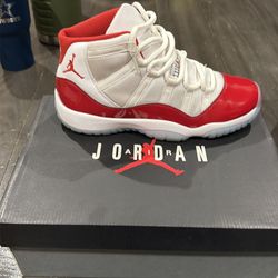 Air Jordan 11 Retro (GS) 7Y $150 OBO