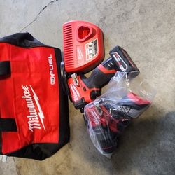 Milwaukee Drill M12 Set