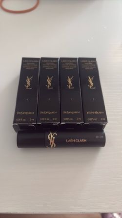 Macara  para pestañas  pestañas . Yves saint laurent lasch clash Estreme volumen in black noir color