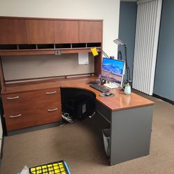 L-shaped Office Desk (Cherry Color)