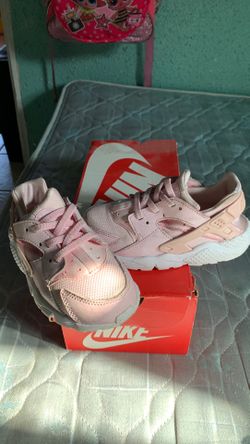 Nike Huarache 9c girls