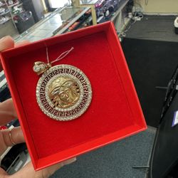 Gold Pendant 