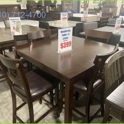 Luxurious 4 Chairs & Dining set Table 