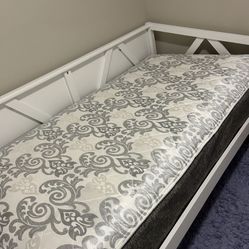 Twin Daybed