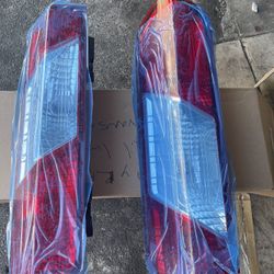 15 /19 Ford transit Taillight 