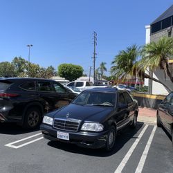 2000 Mercedes-Benz C-Class