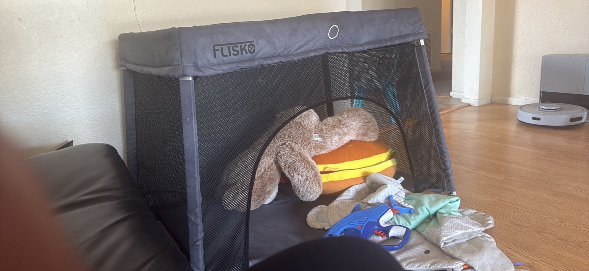 Free Playpen