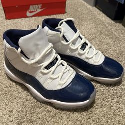 Air Jordan 11 (University blue) 