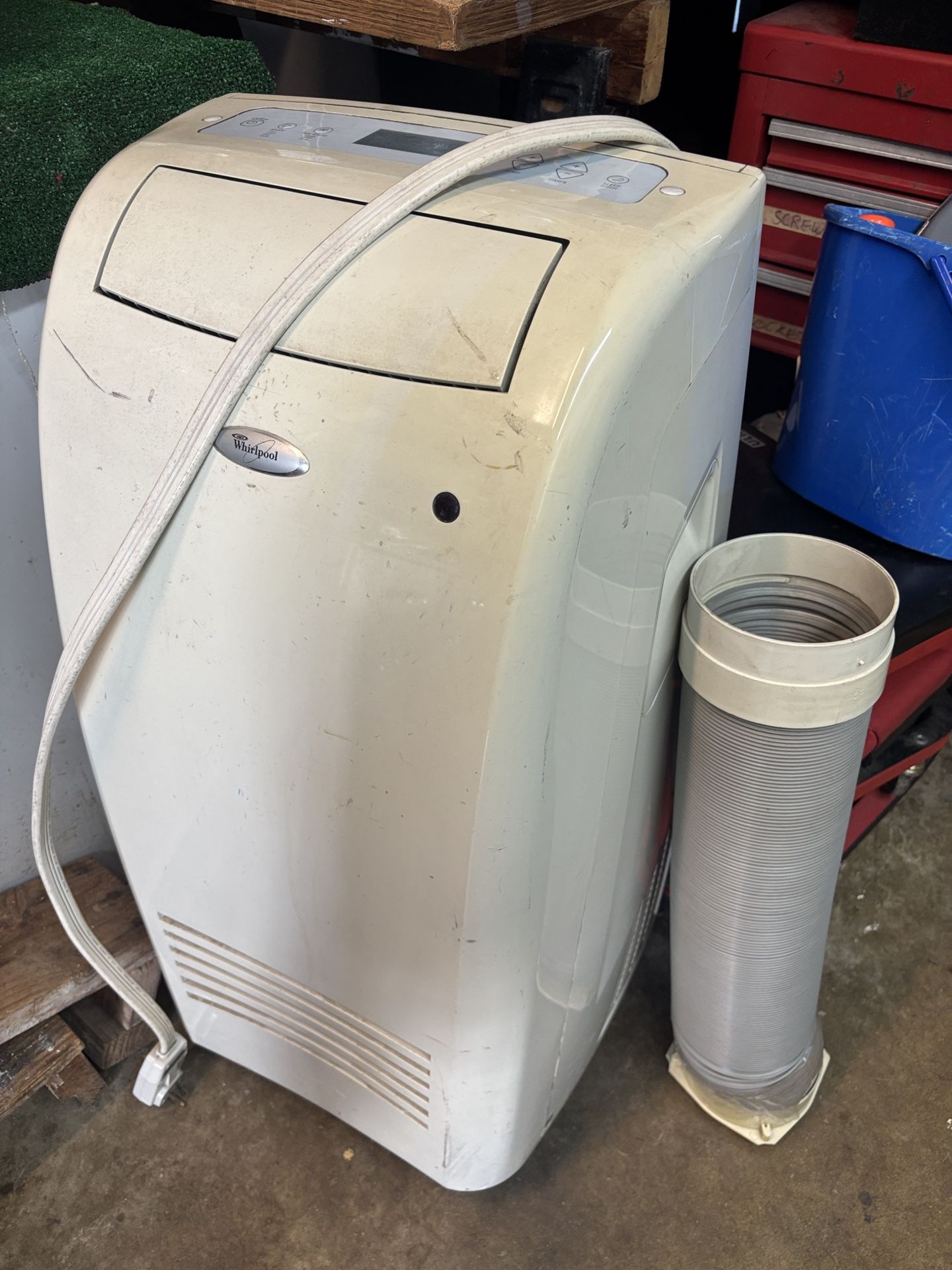 Potable AC With Hose Whirlpool 10k BTU
