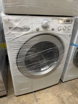 Lg Front Load Washer and Dryer Set Gas