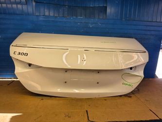 C class 2022 2023 2024 2025 2026 trunk