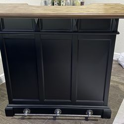 Wood  Mini Bar with 2 Bar Stools