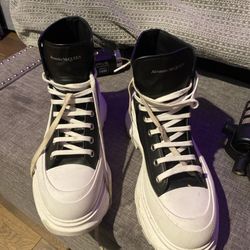 ALEXANDER MCQUEEN SHOES BOOTS WITH REPLACEMENT LACES DUST BAG AND BOX