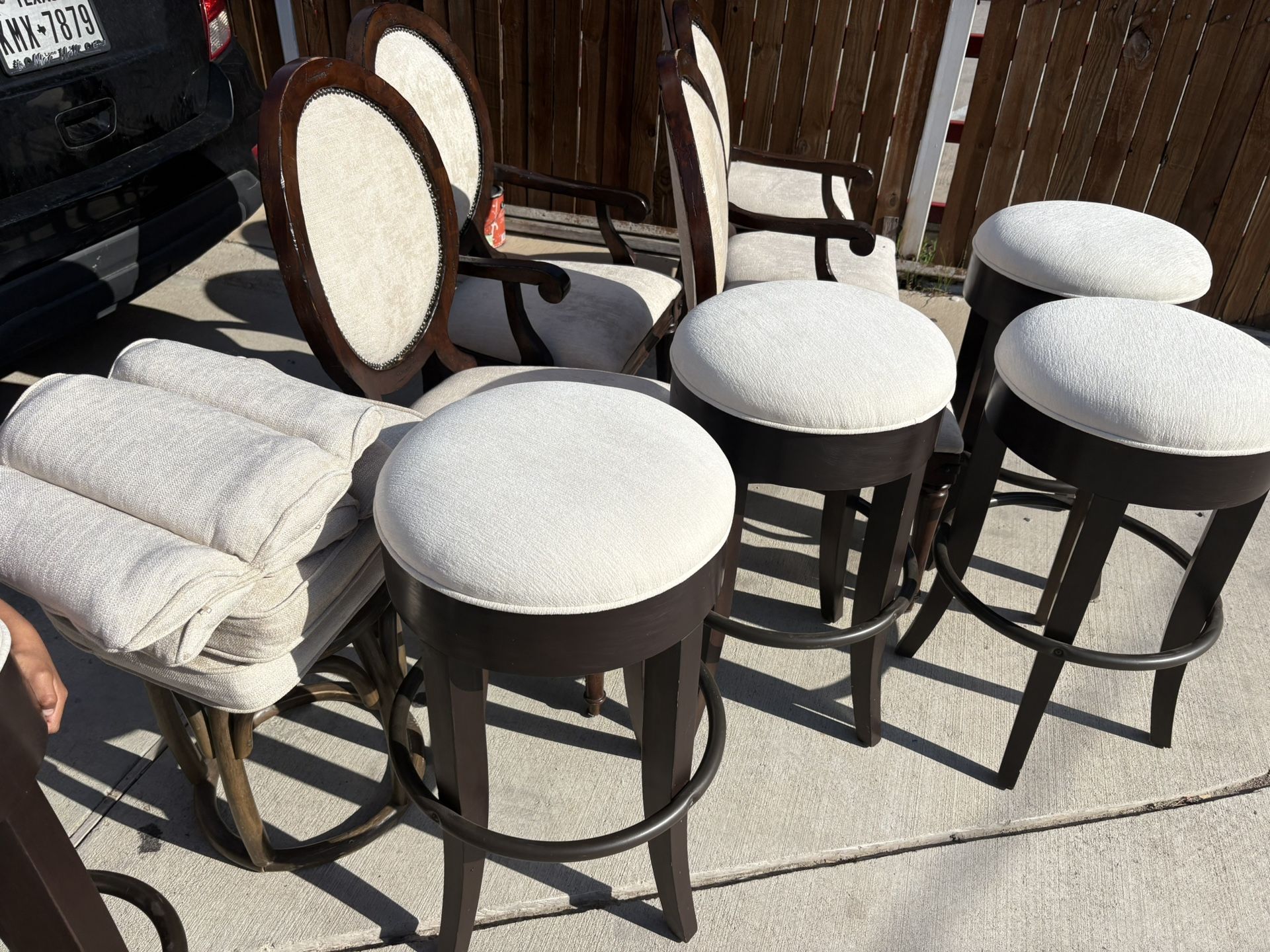 Upholstery Cervice