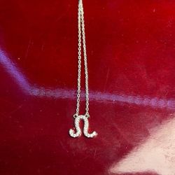 Beautiful silver/diamond necklace