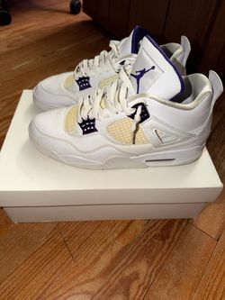 JORDAN 4’S METALLIC PURPLE SIZE 10