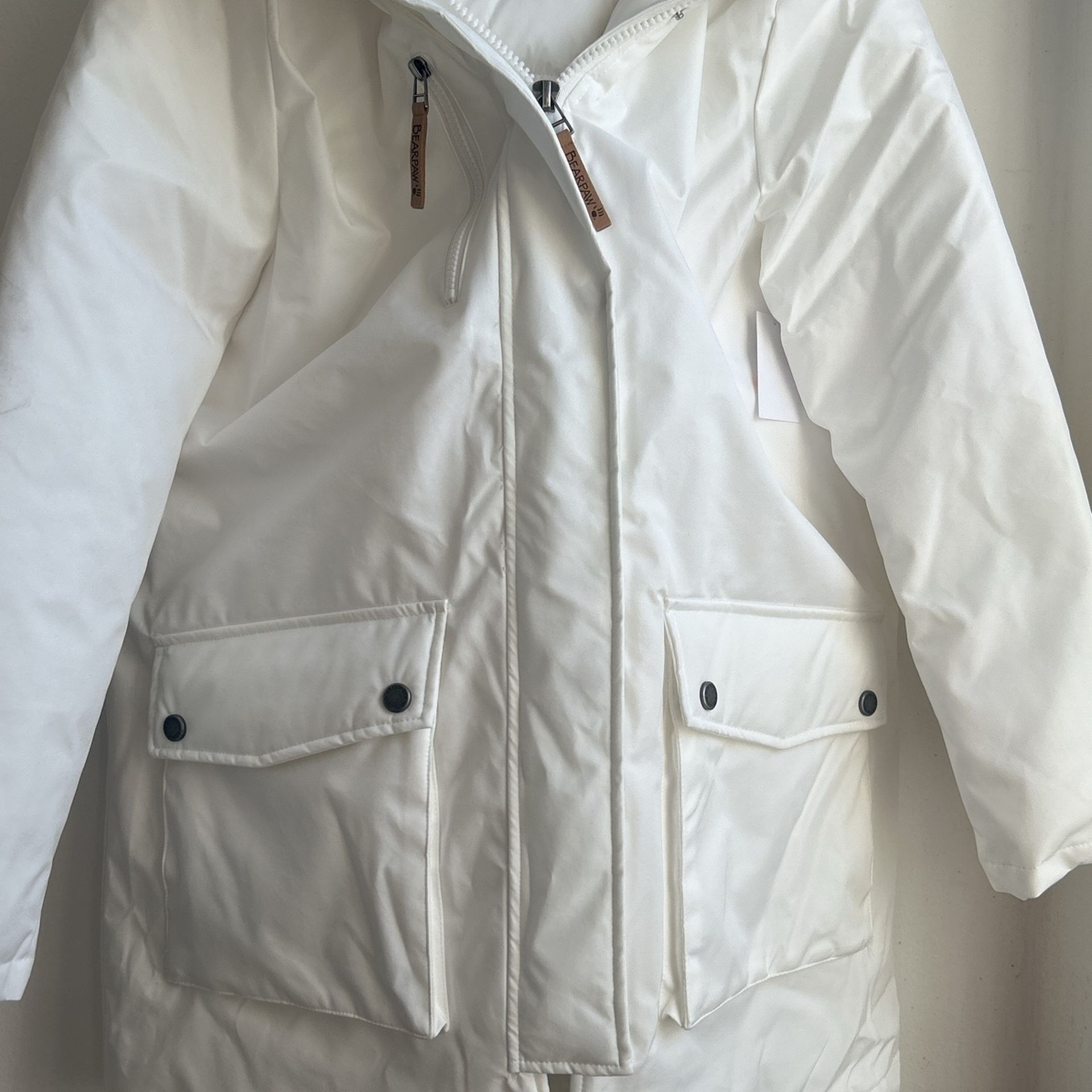 White Jacket From Bear Paw Size Small Anorak Jacket New