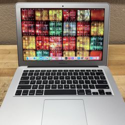 2017 13” MacBook Air - 1.8 GHz i5 - 8GB - 128GB SSD