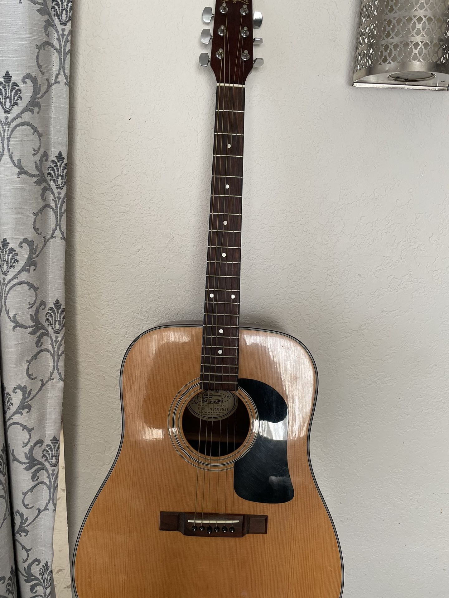Acoustic Guitar