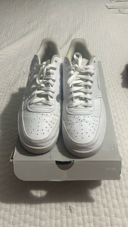 White Nike Air Force 1