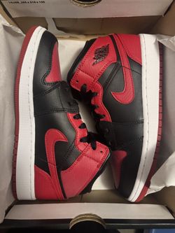 DS NEW JORDAN 1 MID BRED SIZE 4Y, 6.5Y & 7Y