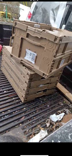 STORAGE TOATS AND CRATES FOR SALE