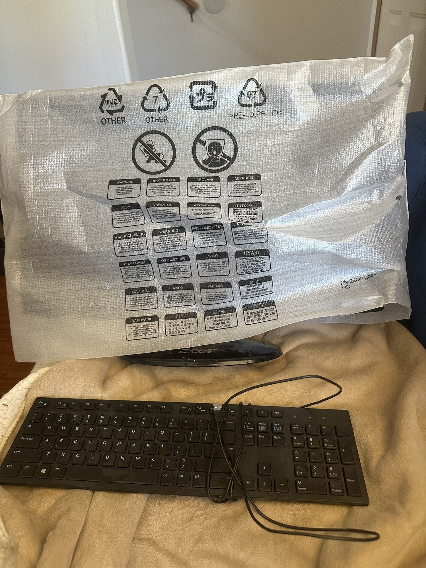 Acer Monitor And Keyboard